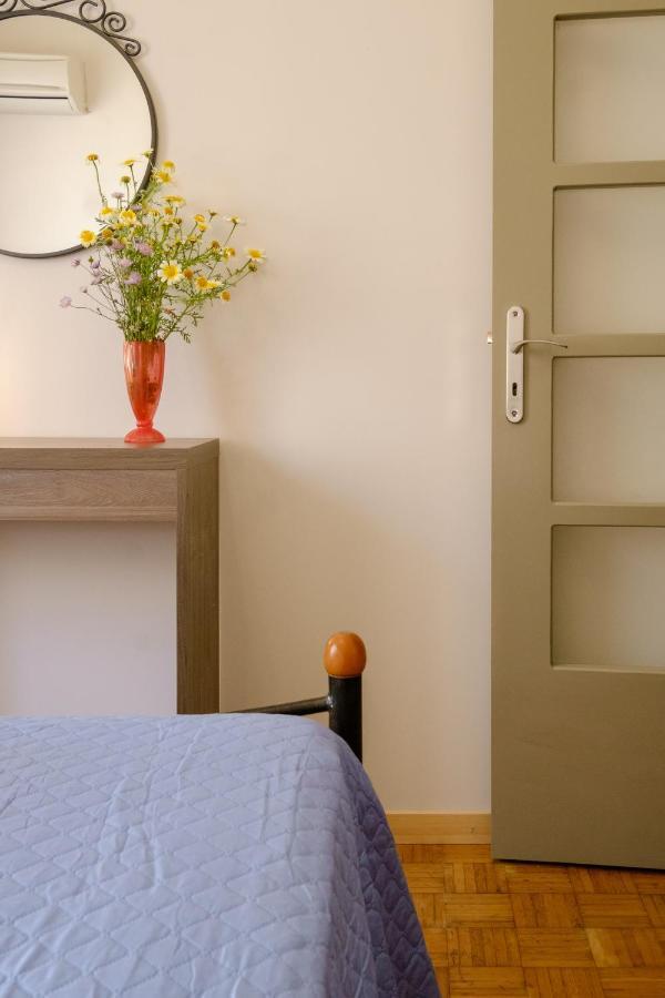 Home With Courtyard In Beating Heart Of Old Town! Chrissi Akti Chania Exterior foto