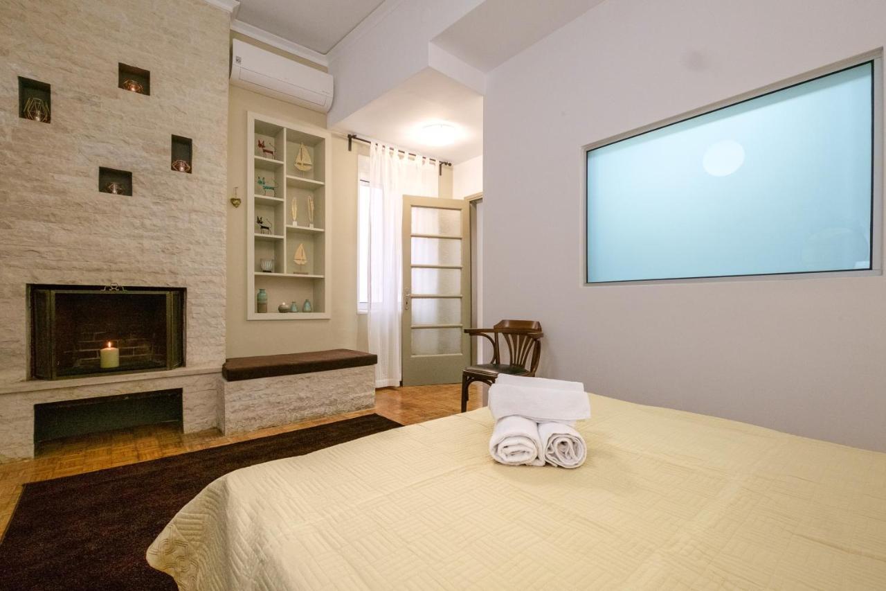 Home With Courtyard In Beating Heart Of Old Town! Chrissi Akti Chania Exterior foto