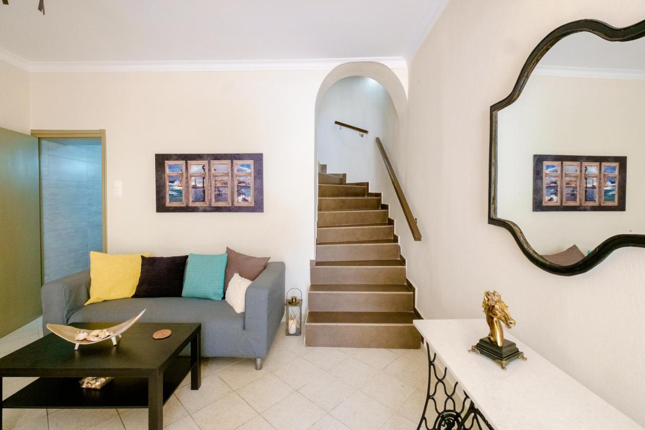 Home With Courtyard In Beating Heart Of Old Town! Chrissi Akti Chania Exterior foto