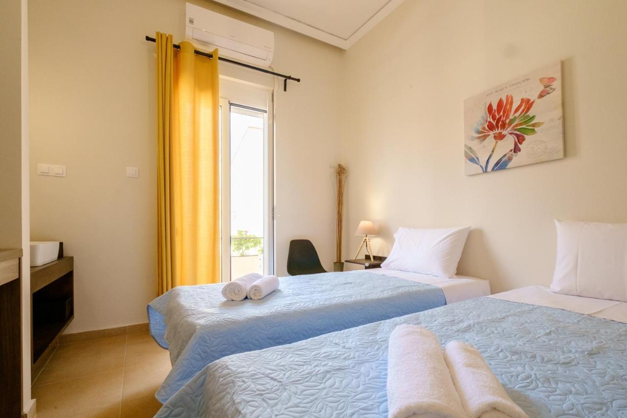Home With Courtyard In Beating Heart Of Old Town! Chrissi Akti Chania Exterior foto